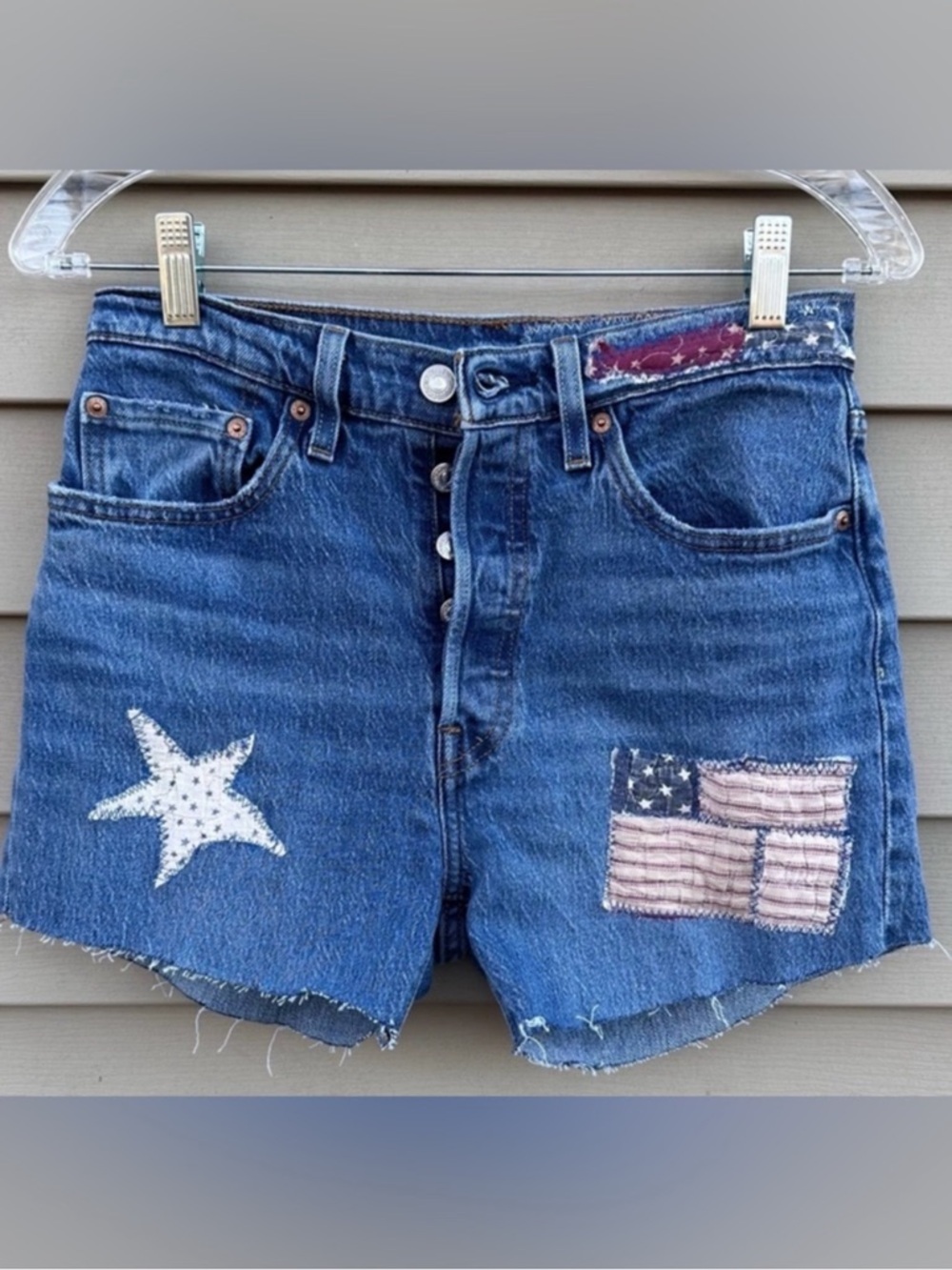 Levis 501 appliqué cut off shorts 28” patriotic Americana women’s